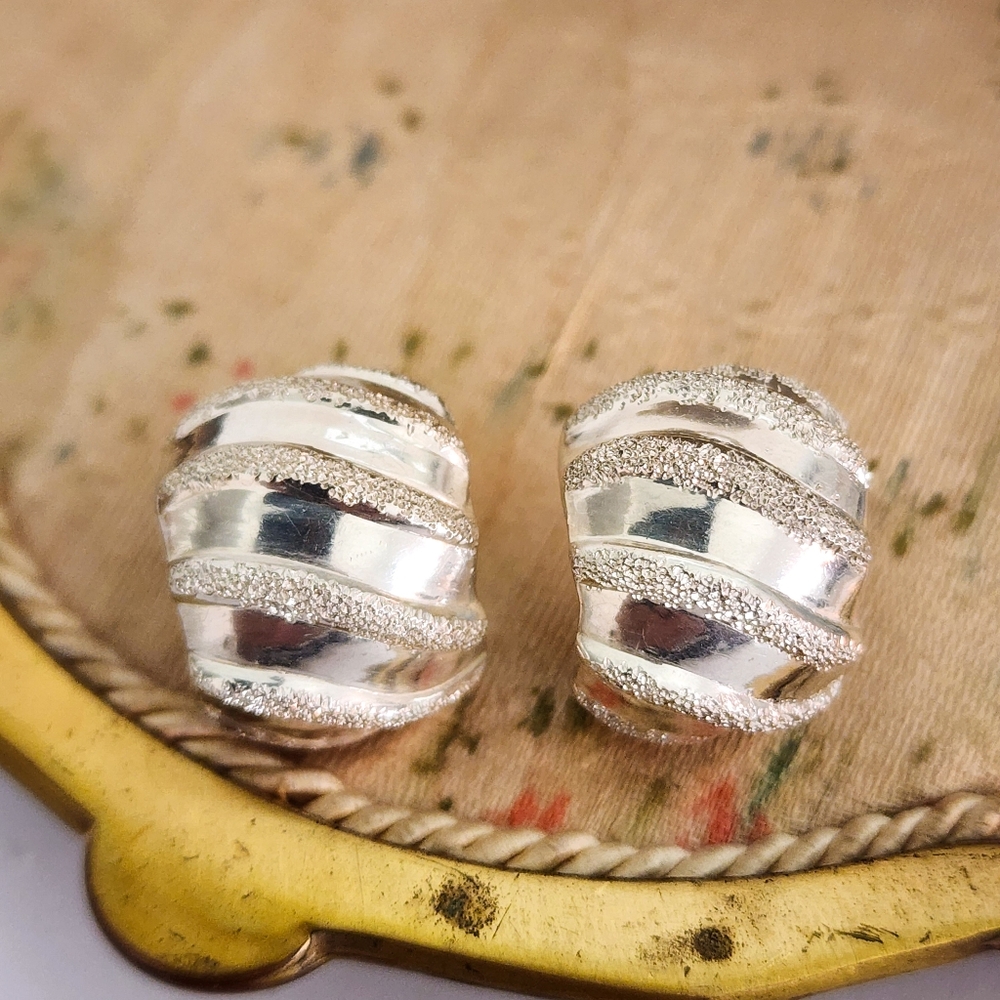 Vintage Earrings Solid Sterling Silver Stamped 925 Post Back A0232